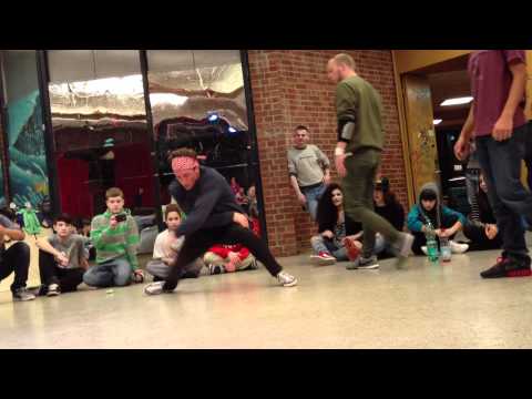 B-Boy Trip vs Battle Buddha and Tzong - Fresh Flow Flavor Jam 2011 Final