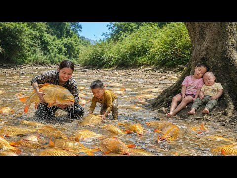 Catching giant river fish by hand - How to make smoked fish for year-round preservation