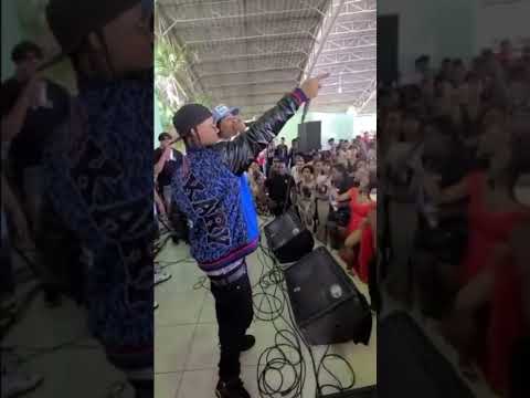 Skary Movie x Kaly Ocho Rompiendo Con "Altera" Live Clip I DUVM