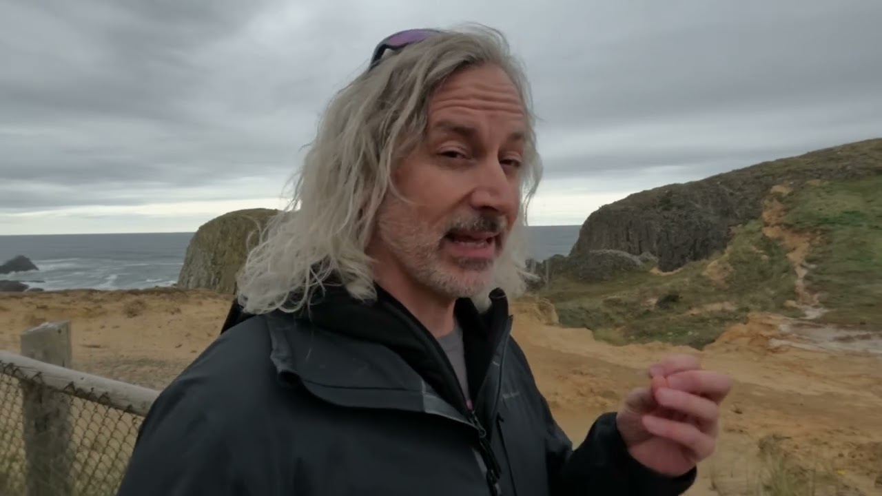 Kyle Newton explaining SeaStereo's aquaculture solutions