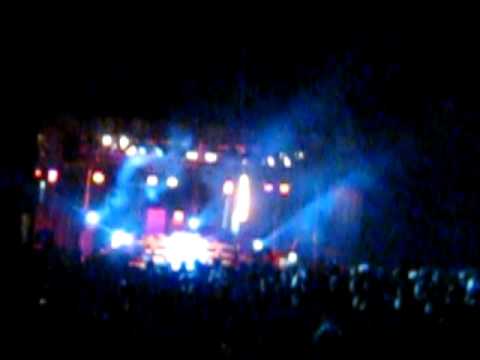 Nok Out Vosselaar Buscemi Live 2009