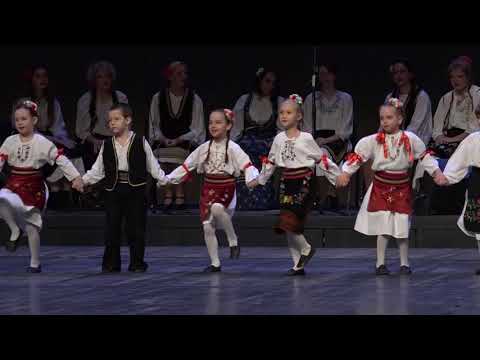 Naši najmlađi - folklorno zabavište