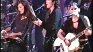 Download lagu Women Rock: Girls & Guitars - Honky Tonk Woman (live 2001) mp3 Download lagu Women Rock: Girls & Guitars - Honky Tonk Woman (live 2001) mp3