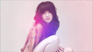 Carly Rae Jepsen - Talk To Me vs. Tiny Little Bows