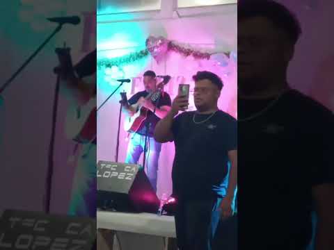 Ariel Martinez y su guitarra general Alvear Mendoza Argentina