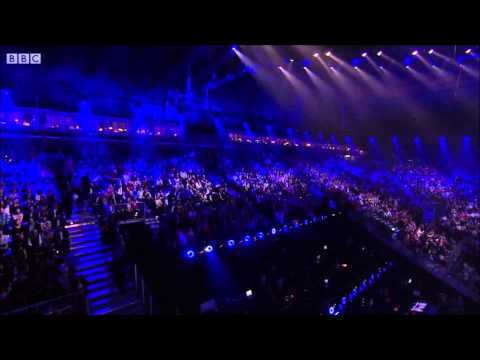 Eurovision 2014: Graham Norton surprised, live, from his Commentary Box (HD)
