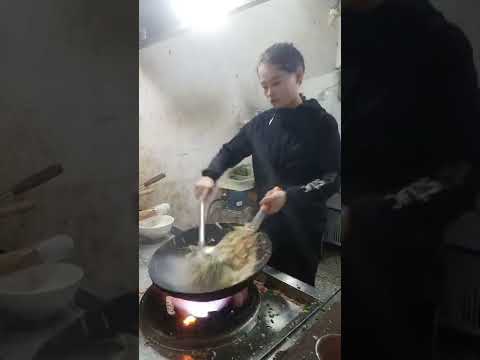 我这锅颠的怎么样？Chinese street food