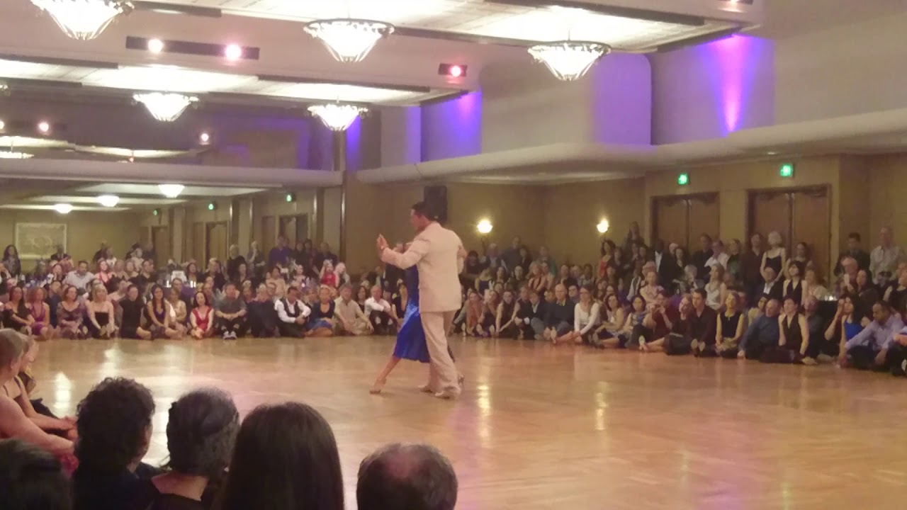 Julia Gorin & Jonatan Baez improvisan "Malena" de Lució Demare @ ValenTango2019