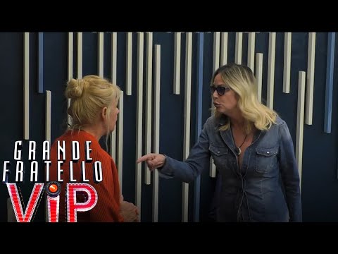 Grande Fratello VIP - Il duro scontro tra Stefania Orlando e Maria Teresa Ruta