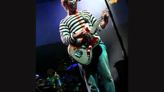 FEEDER .  Victoria (audio).Live at The Apollo 2004