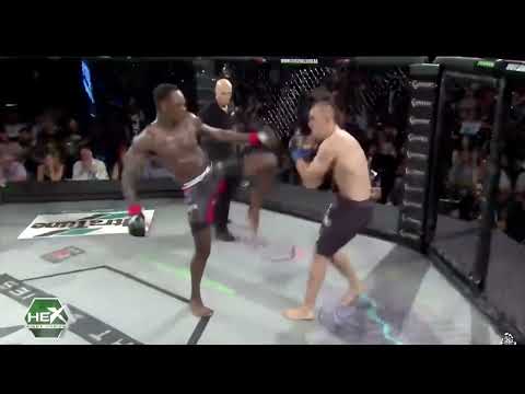 Israel Adesanya Ko Stuart Dare via question mark kick | 4K