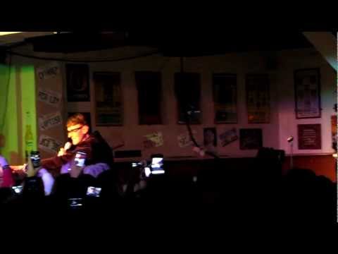 Johnny Robinson - Can't Get You Out Of My Head/Hung Up/You Spin Me Right Round (Live at Campus)