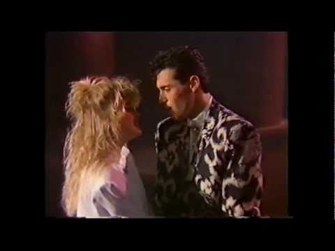 Pernilla Wahlgren och Emilio Ingrosso - Paradise - Razzel 1986