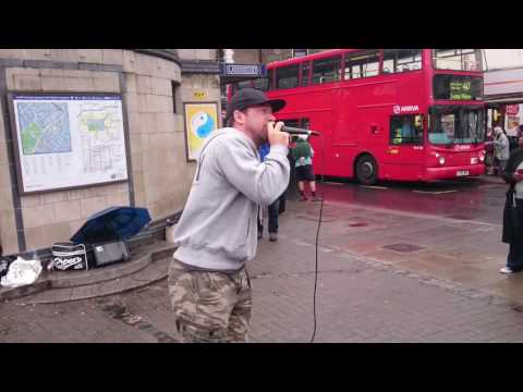 Mark Edwards (aka @MC Tempo) rapping at Clapham Common Outreach 2nd August 2016