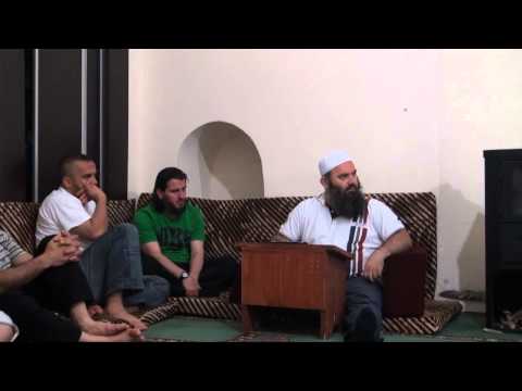 Mendimi se nëse rrin me mjekrosha nuk ke me përparu - Hoxhë Bekir Halimi