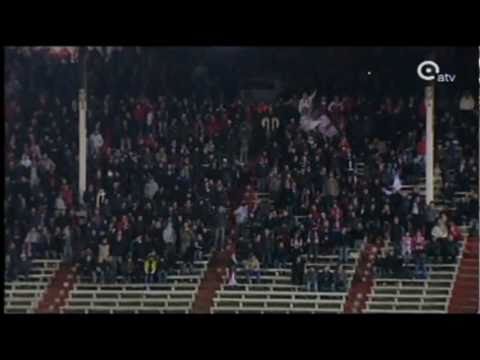 Vuile zwartzak, a moeder is een hoer!