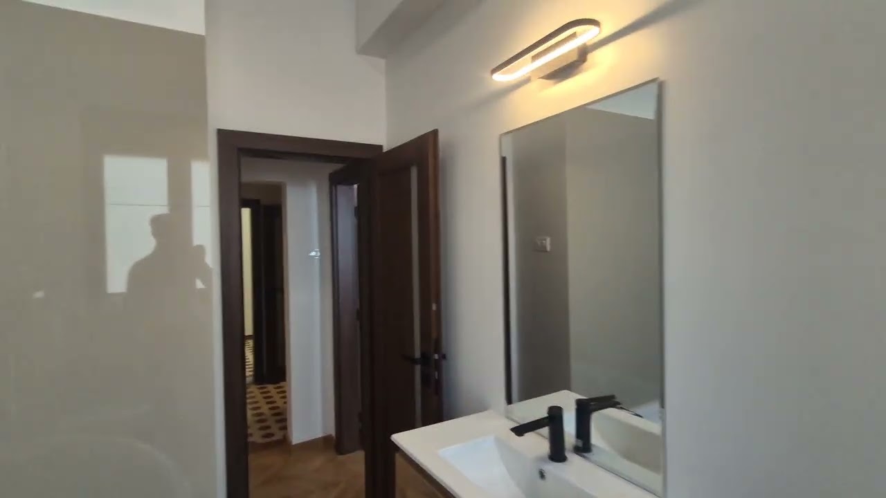 Tur video  Apartament 3 Camere Batistei Bucuresti