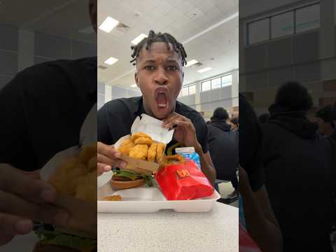 Extra chicken nuggets 😂 #shorts #shortsfeed #youtube #viral #nuggets #burger #fries