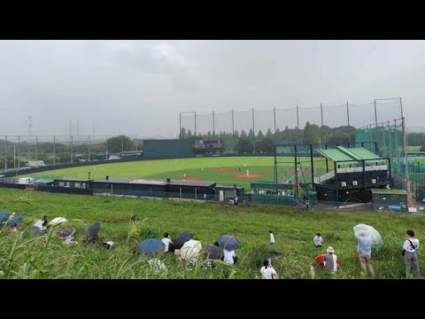 戸田球場、最後の日に奇跡の光景…石川雅規が雨の中で胴上げ😭⚾#ヤクルトスワローズ #石川雅規 #戸田球場 #プロ野球 #NPB #ヤクルト #野球ニュース #引退 #野球ファン