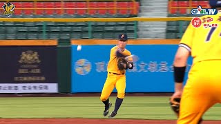 [分享] 江坤宇二次美技沒收吳東融安打影片