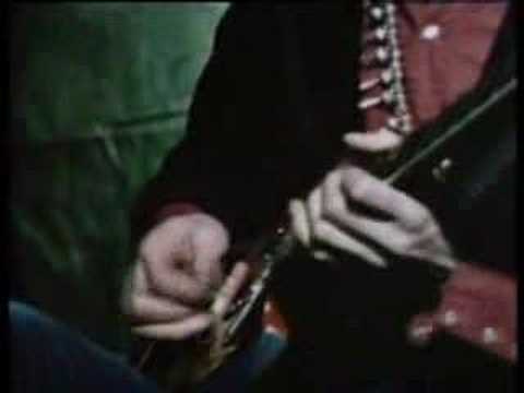 Eric Clapton Shows Some Guitar Skills