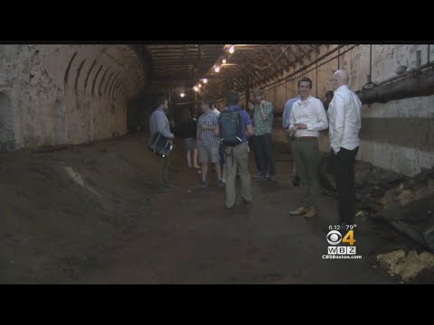 Abandoned Subway Tunnel Revealed As Old Station