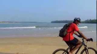 preview picture of video 'Best Beach in Mangalore -Sasihitlu Beach.'
