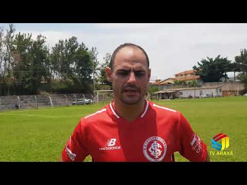 Internacional 3x1 Dínamo - Ostinho Careca ( O Cara do Jogo )