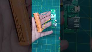 Download lagu RETAS Power Bank $5! 💰 Pengisi Daya USB DIY @electroo-light mp3