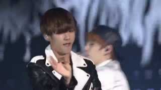 Download lagu [WAKE UP] BTS (Bangtan Boys) Hip Hop Lover (힙합성애자) [LIVE] mp3