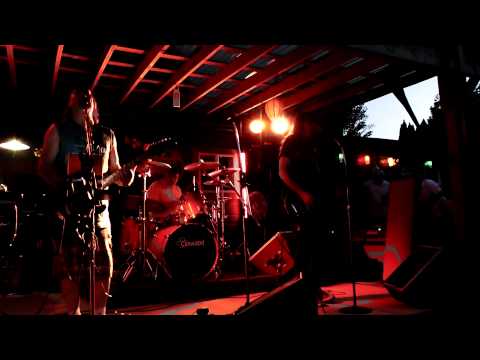 Ray Roper performs "Love Is Alive"