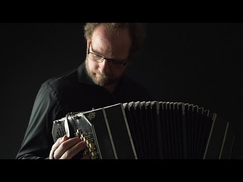 Chiquilín de Bachín (Astor Piazzolla) - Bandoneon Solo