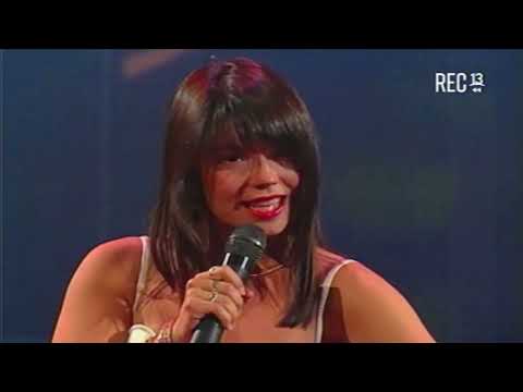 Tatiana Bustos - Luchare (Music Video)