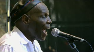 Oliver Mtukudzi - Hear Me Lord - Live at Afrika Festival Hertme 2013