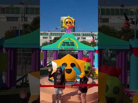 Starr Park is officially OPEN at San Diego Comic-Con! 🏝️