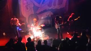 Jeff The Brotherhood - Staring At The Wall (The Troubadour, Los Angeles CA 3/27/15)