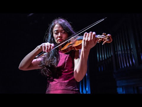 Bach: Partita No. 3 BWV 1006 | Midori Seiler