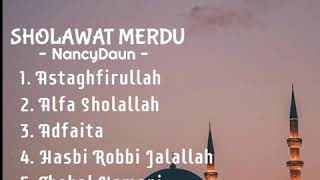 Download lagu 5 Lagu Sholawat Merdu Bikin Adem (SHOLAWAT TERBARU 2020) - NancyDaun mp3
