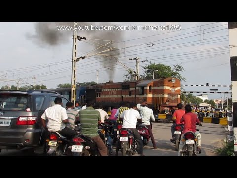 Railway Level Crossing In India - Indian Railways.