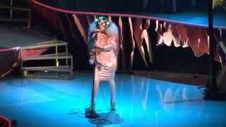 Björk : Her Mouth&#39;s Cradle Dance - Live Brussels 11/13/2019