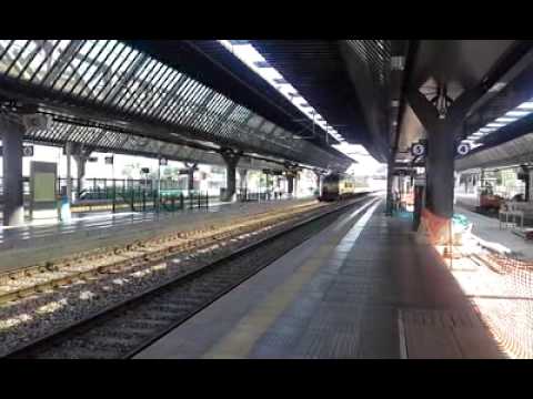 Locomotiva FS E656 593 a Milano Rogoredo in coda al Reg 1833 x Albenga 130609 h16,39