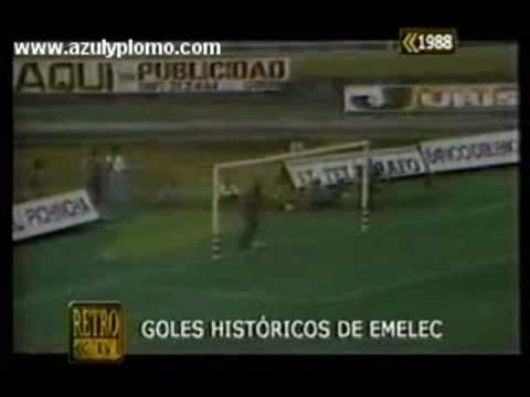 "El gol mas largo del mundo" Jesús Cárdenas de Emelec se queda parado en la línea antes de anotar