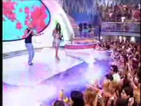 Belo e Perla Estação Globo