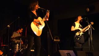Tiny Ruins -LIVE- "Chainmail Maker" @Berlin Sep 29, 2014