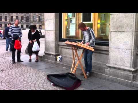 Dam square musician