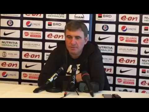 Hagi mizeaza pe un meci cu goluri multe