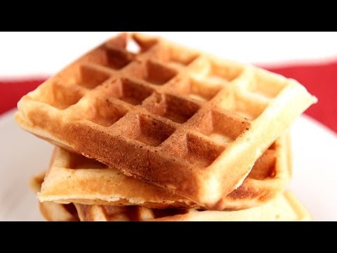 ベルギーワッフルのレシピ - Laura Vitale - Laura in the Kitchen Episode 782 (Belgian Waffles Recipe - Laura Vitale - Laura in the Kitchen Episode 782)