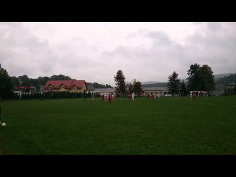 LKS „SANOVIA" Lesko 1--4  „PARTYZANT" Targowiska79' Zych - karny