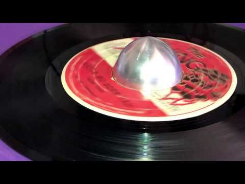 SANG HUGH & THE LIONCLAIRS ~ Rasta No Born Yah