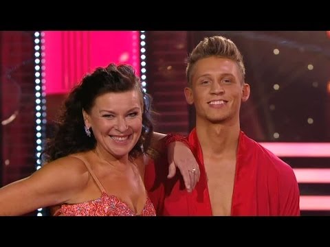 Lotta Engberg och Alexander Svanberg -- samba - Let's Dance (TV4)